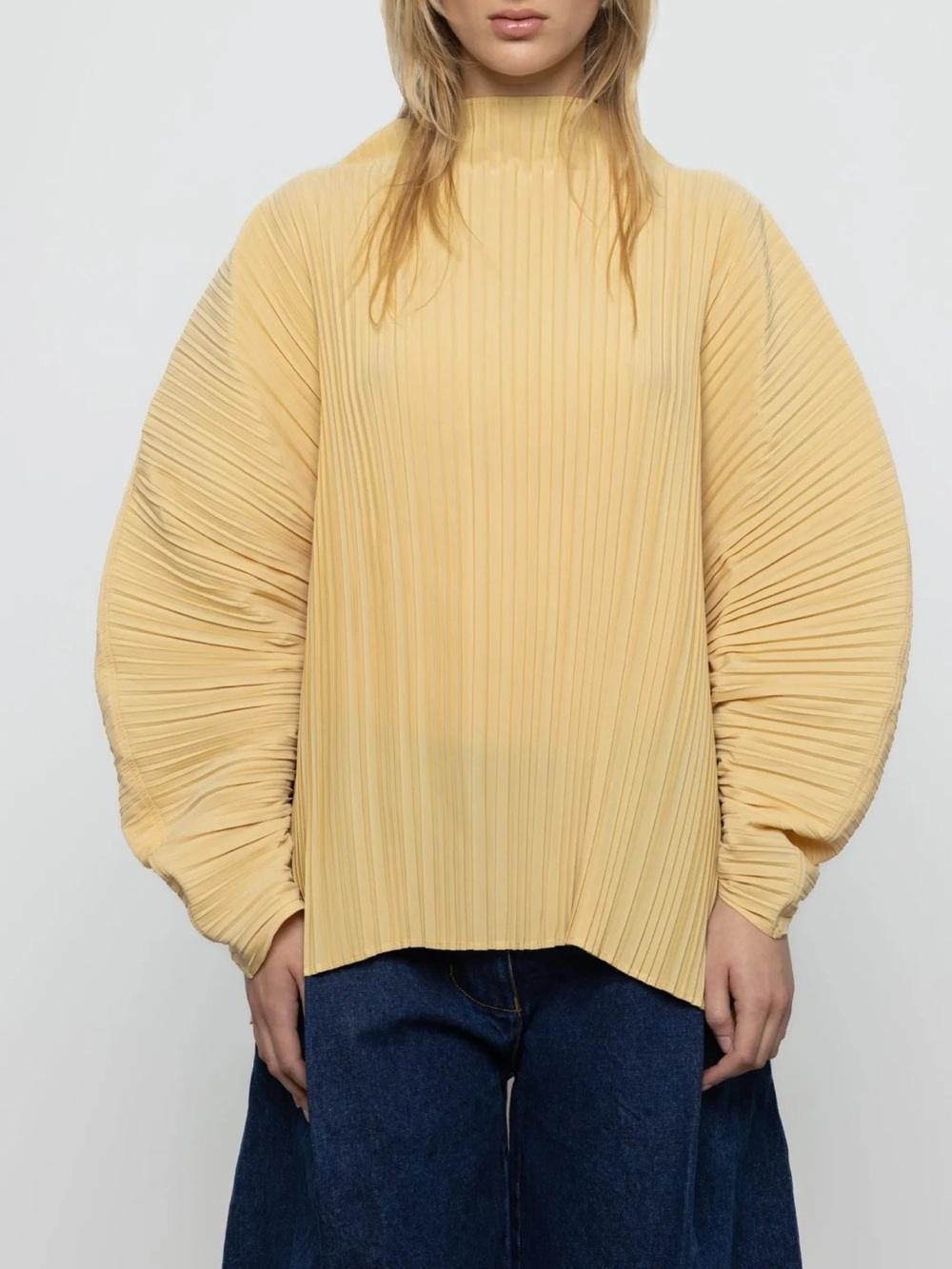 NWT Esthe Sculpted Pleated High Neck Top in Yellow size S